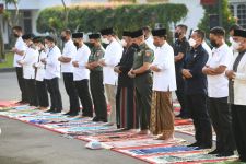 Presiden Jokowi Saat Salat Id: Dikhotbahi ‘Solidaritas Sosial di Masa Pandemi’  - JPNN.com NTB