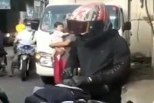 Viral Pengendara Keluarkan Senpi dan Pukul Kepala Galih, Polisi Bergerak - JPNN.com Sumut