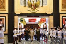 Didampingi 2 Jenderal TNI, Prabowo Sampaikan Ini Kepada Kasad Singapura Lulusan Seskoad - JPNN.com