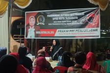 Prihatin Nasib Guru PPPK di Surabaya, Khusnul Khotimah Minta BKN Melakukan Hal Ini - JPNN.com