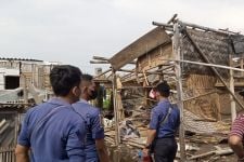 Puluhan Rumah di Tangerang Rusak Diterjang Angin Puting Beliung, Lihat Kondisinya - JPNN.com