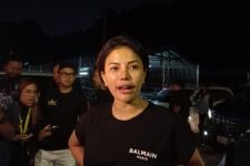 Sebelum Naik Ring Tinju, Nikita Mirzani Sudah Yakin Menang  - JPNN.com NTB
