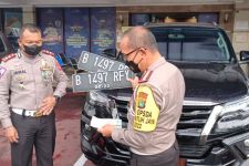 Siapa Pemilik Fortuner Berpelat RFY yang Terobos Busway? - JPNN.com