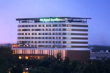 Sambut HUT Ke-77 RI, Hotel Santika Premiere Bintaro Tawarkan Paket Gebyar Merdeka - JPNN.com