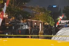 Penggeledahan di Rumah Ferdy Sambo Masih Berlangsung hingga Dini Hari, Brimob Tetap Siaga - JPNN.com
