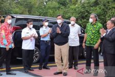 Luhut: Saya Bilang ke Gubernur Bagaimana Kamu Membersihkan Pulau Ini? - JPNN.com