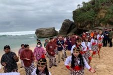 Sandiaga Uno Berkomitmen Dorong Peningkatan Ekonomi Desa Wisata Tepus - JPNN.com