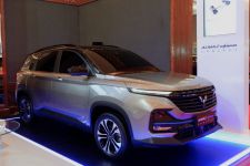 Wuling Motors Kenalkan Almaz Hybrid di IEMS 2022 - JPNN.com