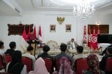 Dubes Zuhairi: Muslim Harus Jadikan Demokrasi Jalan kebajikan, Bukan Memecah Belah - JPNN.com