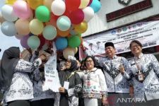 Pemkab Kotim Berjanji Memperjuangkan Guru Kontrak Menjadi PPPK - JPNN.com