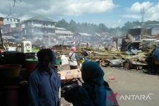 Beginilah Kondisi Kebakaran Ratusan Kios dan Rumah di Ambon, Dua Orang Tewas - JPNN.com