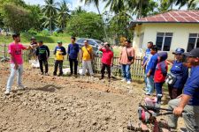 Gung Bli, Memanen Kesuksesan Bertani Lewat Electrifying Agriculture & Teknologi - JPNN.com
