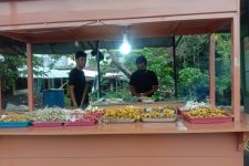 Harga Menu Angkringan di Palembang Ini Ramah di Kantong, Soal Rasa Boleh Diadu, Bos!  - JPNN.com