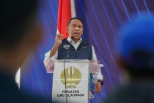 Berkunjung ke Unesa, Menpora Zainudin Amali Berikan Tugas dan Kuis Seputar Kebugaran Tubuh - JPNN.com