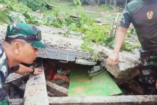 Bencana Alam Tanah Longsor Menimpa Pulau Serasan, 10 Orang Meninggal Dunia - JPNN.com