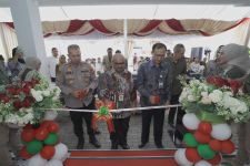 Bank Sinarmas Syariah Wakafkan Ratusan Al-quran & Serahkan Donasi di Bandung - JPNN.com