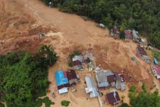 8 Orang Masih Hilang, Pencarian Korban Longsor Natuna Diperpanjang - JPNN.com