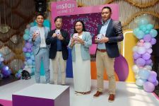 Fujifilm Merilis Kamera Instax Mini 12, Intip Keunggulannya - JPNN.com