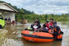 Banjir di Morowali Utara, Puluhan Keluarga Mengungsi - JPNN.com