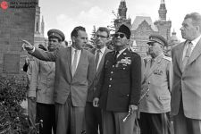 Bung Karno Pernah Kunjungi Uni Soviet, Patungnya Bakal Berdiri di Tepi Sungai Moscow - JPNN.com