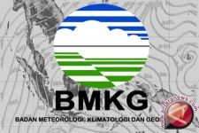 Prakiraan Cuaca Hari Ini dari BMKG, 2 Daerah di Banten Diimbau Waspada - JPNN.com Banten