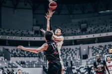 Asisten Pelatih Timnas Basket Indonesia Bicara Peran Penting Vincent Rivaldi Kosasih - JPNN.com