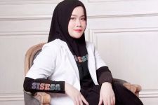 Pandemi Bikin Dokter Gigi Cantik Ini Sukses Berbisnis Skincare - JPNN.com