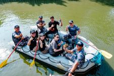 Peringati Hari Sungai Sedunia, HW Group dan TNI AL Gelar Aksi Bersih-Bersih Sampah - JPNN.com