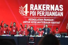 Momen-Momen di Rakernas PDIP, Mulai Sinyal Dukungan Jokowi untuk Ganjar, hingga Bu Mega Menerima Bibit MSP - JPNN.com