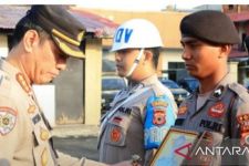 Jual Senpi Ilegal, Dua Personel Polresta Ambon Dipecat Secara Tidak Hormat - JPNN.com
