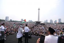 Aksi Bela Palestina, Anies Baswedan: Free Palestine! - JPNN.com Jabar