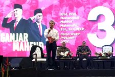 Ada Dugaan Pengerahan Kepala Desa di Batubara, Todung Mulya Lubis: Siapa Pun Termasuk Presiden, Jangan Ikut Campur Menentukan Pilihan - JPNN.com Sumut