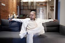 Juan Rexel Hadirkan Kisah Pahit Lewat Lagu 'Di Ujung Batasku' - JPNN.com