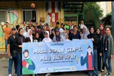 Mahasiswa Paramadina Gelar Kegiatan Edukasi untuk Gen Z di Sekolah Masjid Terminal Depok - JPNN.com