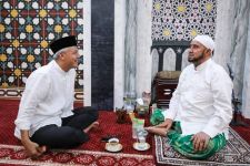 Habib Syech Sempat Geregetan sama Ganjar, Lalu Berpelukan - JPNN.com