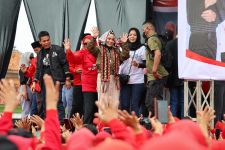 Bicara di Hadapan Ratusan Sukarelawan, Atikoh: Kalau Perempuan Kokoh, Indonesia Kuat - JPNN.com