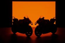 KTM Angkat Kaki dari MotoGP Pada 2026, Duh! - JPNN.com