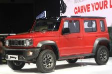 Suzuki Jimny 5-door jadi Mobil Terbaik Versi Forwot - JPNN.com