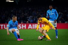 Napoli vs Barcelona: Blaugrana Gagal Menang, Bocah 16 Tahun Masuk Buku Sejarah - JPNN.com