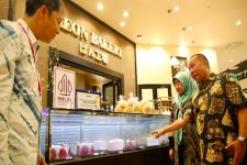 Jangan Khawatir Makan Sushi dan Jajanan Khas Jepang di AEON, Semua Sudah Tersertifikasi Halal - JPNN.com