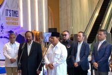 Prabowo Sebut Surya Paloh Sebagai Sahabat Lama, Dulu Bersikap Keras - JPNN.com