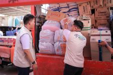 PT Pegadaian Bersama Relawan Bakti BUMN Menyalurkan Bantuan Bencana di Sumatera Barat - JPNN.com