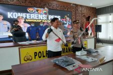 Acungkan Sajam & Rusak Kaca Mobil, 2 Remaja Anggota Geng Ini Berakhir di Kantor Polisi Temanggung  - JPNN.com Jateng