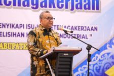 Wamenaker Afriansyah: Pertahankan Nilai-Nilai Pancasila dalam Hubungan Industrial - JPNN.com