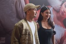 Bintangi Film Catatan Harian Menantu Sinting, Raditya Dika Belajar Ini - JPNN.com