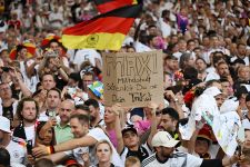 EURO 2024: Jerman ke 16 Besar Tanpa Hambatan - JPNN.com