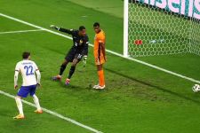 Kenapa Gol Belanda ke Gawang Prancis Tidak Sah? Kontroversial! - JPNN.com