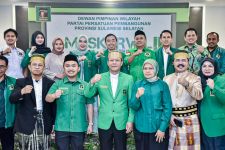 Mardiono Bakar Semangat Kader PPP Sulsel untuk Kembali Menang di Pilkada 2024 - JPNN.com