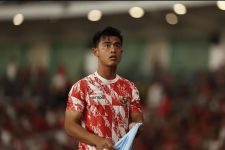 Minim Menit Bermain, Pratama Arhan Mejeng Jadi Model Jersei Suwon FC - JPNN.com