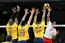 Voli Putra Paris 2024: Leon King Mengamuk di Hari Ultah, Polandia Vs Brasil 3-2 - JPNN.com